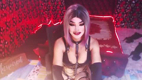 Snapshot of _hailyourqueenx chatting on December 3, 1:19 am GoDDess  Chloe online show from December 3, 1:19 am