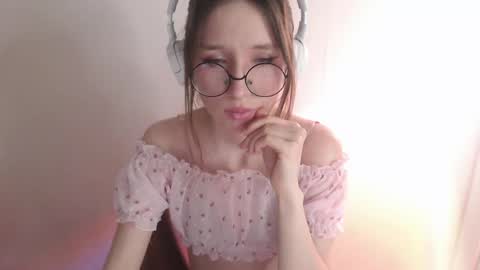 Hannaolotl online show from May 6, 11:37 am