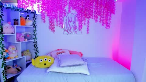 Hanna Botero online show from March 31, 7:31 am