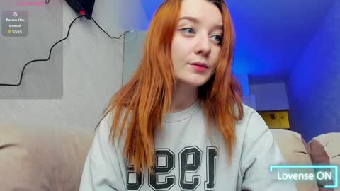 _hey_scarlett_ online show from December 6, 7:21 am