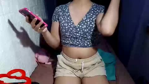 Snapshot of _hoelymolly chatting on November 11, 12:43 am hoely molly online show from November 11, 12:43 am