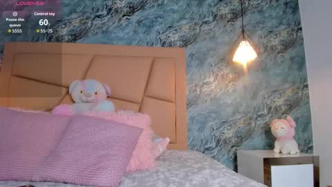 Snapshot of _hollywood_1 chatting on September 21, 7:54 am Hollywood online show from September 21, 7:54 am