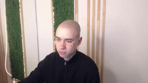 _honeyberry_ online show from March 23, 9:52 pm