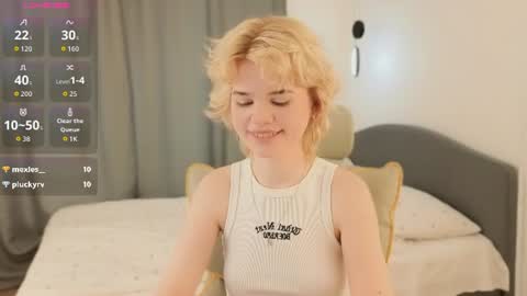 Alisha online show from June 26, 1:37 pm