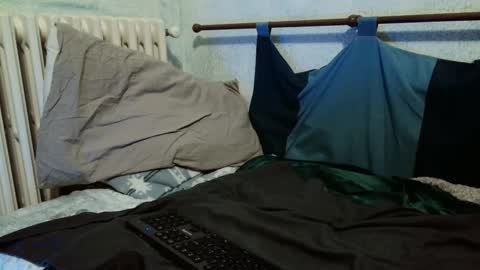 Manuel online show from December 6, 9:32 am