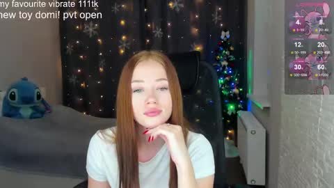 Snapshot of _hot_mia_1 chatting on December 8, 3:24 pm _hot_mia_1 online show from December 8, 3:24 pm