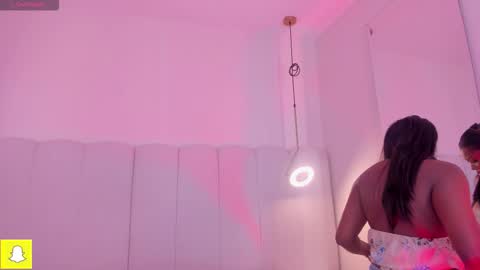 Darlis  online show from December 4, 7:33 pm