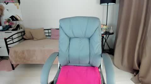 Ida online show from February 4, 1:02 am