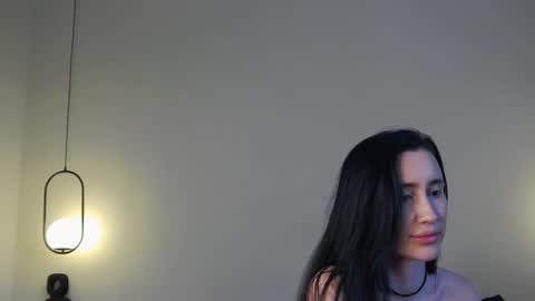 Snapshot of _iammary chatting on January 21, 1:22 pm Mary online show from January 21, 1:22 pm