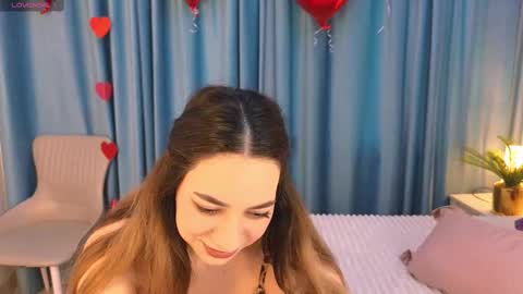 Snapshot of _ilona_holmes_ chatting on February 21, 9:56 am Ilona online show from February 21, 9:56 am