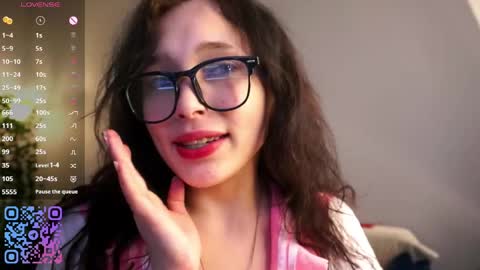 Emily online show from April 19, 6:21 pm