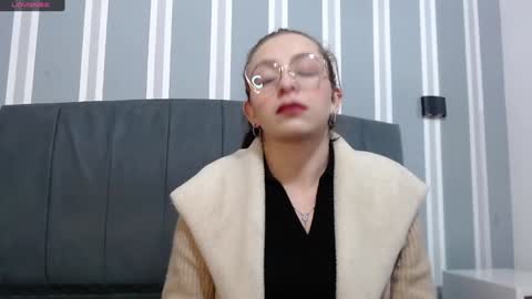 Snapshot of _isaabellaa chatting on January 3, 11:03 am Isa online show from January 3, 11:03 am