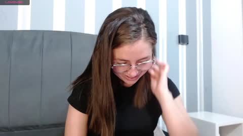Snapshot of _isaabellaa chatting on January 7, 5:09 pm Isa online show from January 7, 5:09 pm