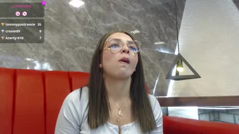 Snapshot of _isaabellaa chatting on February 20, 5:40 pm Isa online show from February 20, 5:40 pm