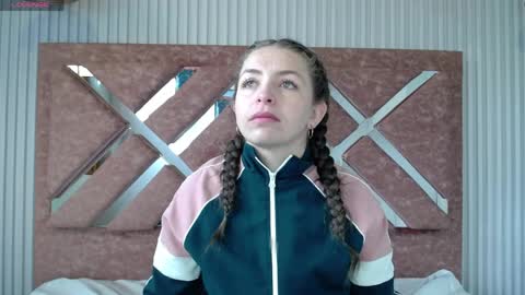 Isa online show from April 7, 12:27 pm