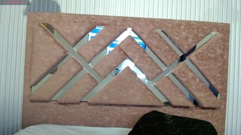 Isa online show from April 17, 12:08 pm