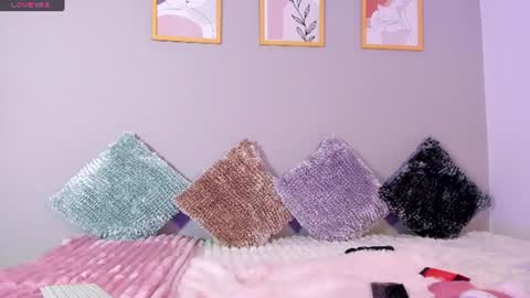 Snapshot of _ivanna_volk chatting on June 23, 5:49 am Ivanna online show from June 23, 5:49 am