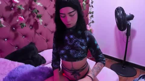  Ivy Luna online show from April 22, 7:04 pm