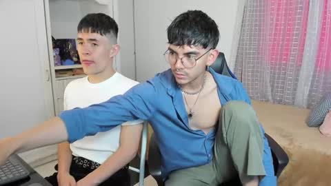 Snapshot of _jamesboy chatting on September 13, 9:14 pm James online show from September 13, 9:14 pm