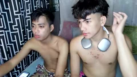 _jamescock online show from April 22, 1:19 am