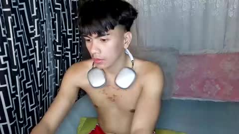 _jamescock online show from April 24, 2:03 am