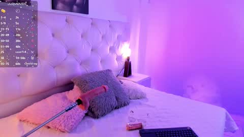 Jasmine online show from November 22, 8:52 pm