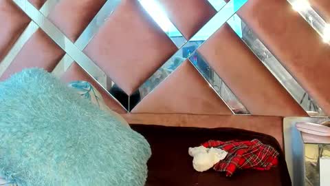 Jasmine online show from March 19, 11:47 am