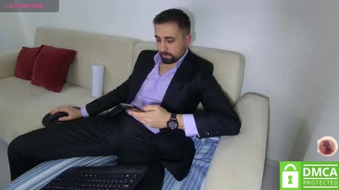 _jeem_ online show from January 22, 5:28 pm