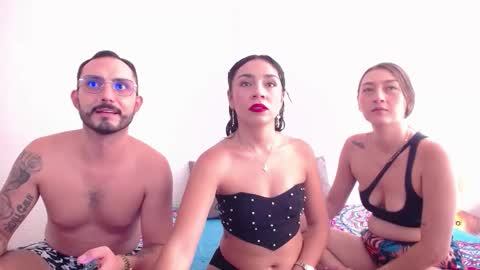 Snapshot of _joanne_and_oliver_ chatting on November 18, 6:23 pm Joanne Oliver online show from November 18, 6:23 pm