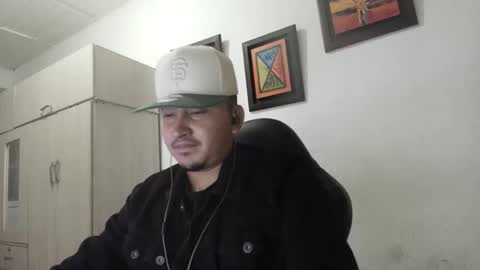Snapshot of _jordanxxiii chatting on September 22, 2:35 am jordan online show from September 22, 2:35 am