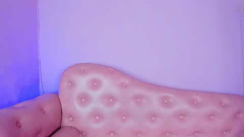 _julisweet_ online show from November 13, 12:15 pm