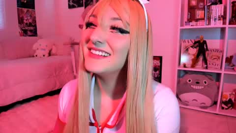 Snapshot of _julyana_ chatting on March 8, 1:36 pm JULIANA online show from March 8, 1:36 pm