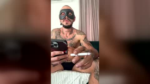 _justanormalguy_x online show from June 29, 5:35 am