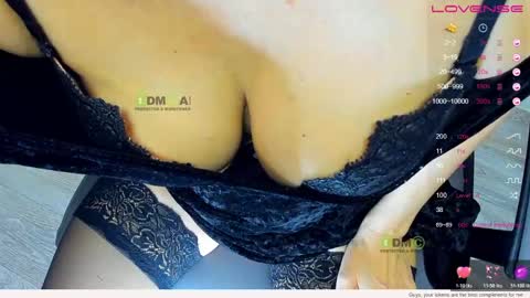 Snapshot of _justcallme_ chatting on May 14, 8:37 pm _justcallme_ online show from May 14, 8:37 pm