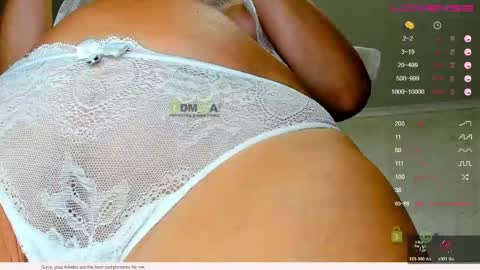 Snapshot of _justcallme_ chatting on June 5, 8:36 pm _justcallme_ online show from June 5, 8:36 pm