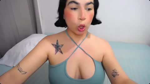 Snapshot of _kade69_ chatting on October 19, 1:28 am KADE online show from October 19, 1:28 am