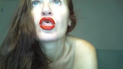 Snapshot of _kapelka_ chatting on September 27, 3:00 am KAPELKA online show from September 27, 3:00 am