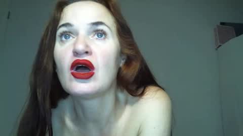 Snapshot of _kapelka_ chatting on December 3, 3:36 am KAPELKA online show from December 3, 3:36 am