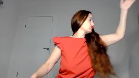 Snapshot of _kapelka_ chatting on June 19, 6:23 pm KAPELKA online show from June 19, 6:23 pm