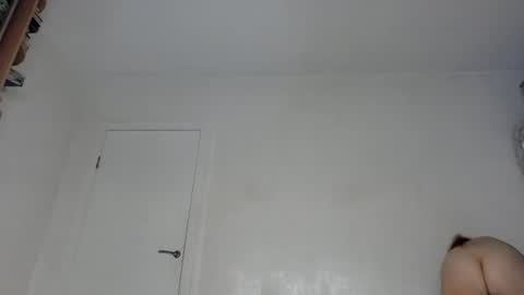 Snapshot of _kapelka_ chatting on June 20, 6:11 pm KAPELKA online show from June 20, 6:11 pm