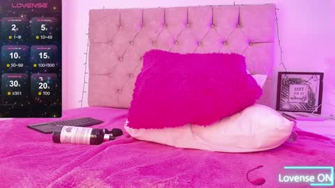 Snapshot of _karenestrada_ chatting on December 29, 6:56 am Karen online show from December 29, 6:56 am