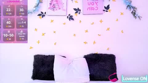 Snapshot of _karenestrada_ chatting on October 12, 6:34 am Karen online show from October 12, 6:34 am