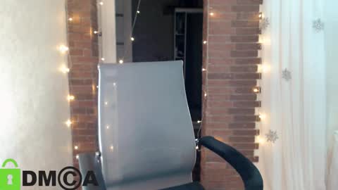  karolina online show from January 7, 3:58 pm