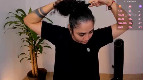     online show from November 30, 7:51 pm