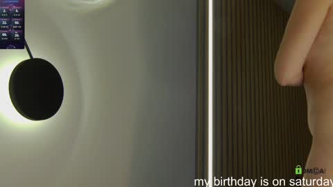 Snapshot of _kateline_ chatting on December 12, 9:04 pm Kate online show from December 12, 9:04 pm