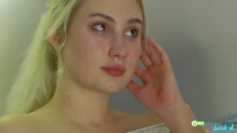 Snapshot of _kateline_ chatting on December 26, 9:58 pm Kate online show from December 26, 9:58 pm