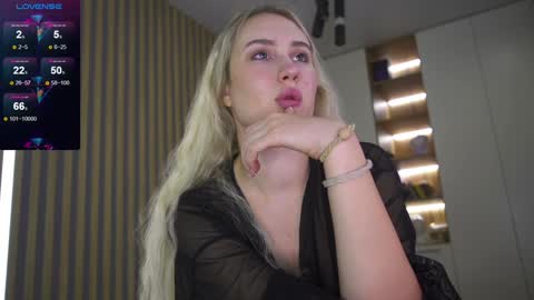 Snapshot of _kateline_ chatting on January 22, 4:12 pm Kate online show from January 22, 4:12 pm