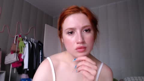 Snapshot of _katemiller_ chatting on February 22, 10:40 am katemiller online show from February 22, 10:40 am