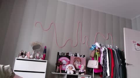 katemiller online show from November 24, 5:51 am