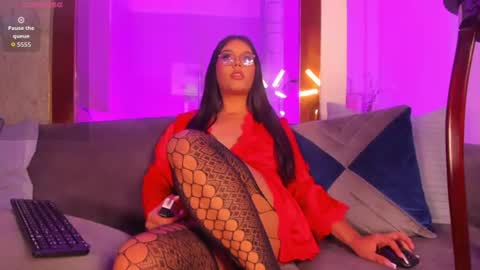 Snapshot of _katty_grey_ chatting on June 27, 8:14 pm _katty_grey_ online show from June 27, 8:14 pm